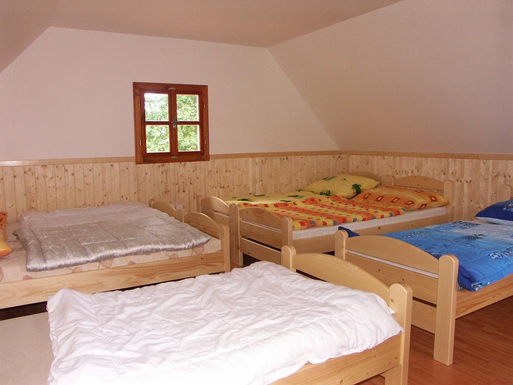 Chaty U Rybnika Brodsky Cerveny Kostelec Room photo